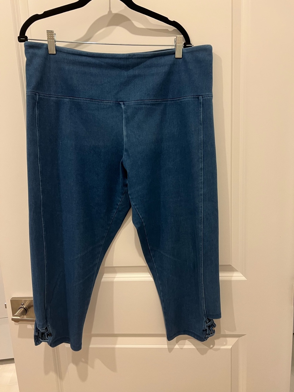 intro. Blue Cropped Pull-On Ankle Jeans